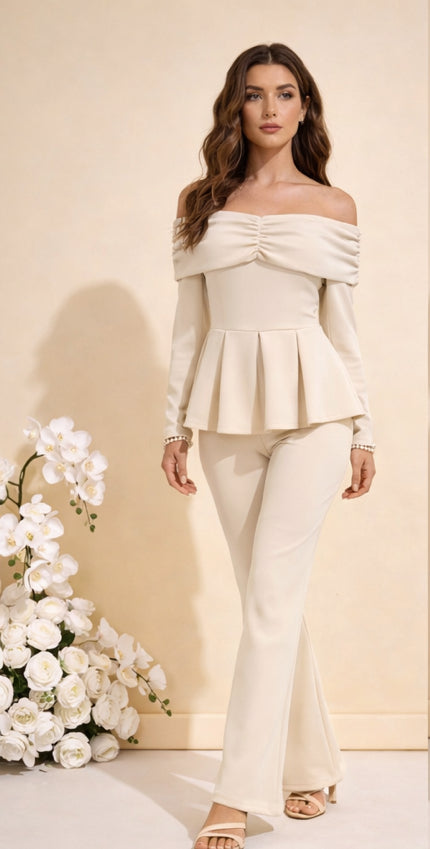 Σετ μπλούζα off-shoulder με βολάν και ψηλόμεσο παντελόνι καμπάνα - Μπεζ