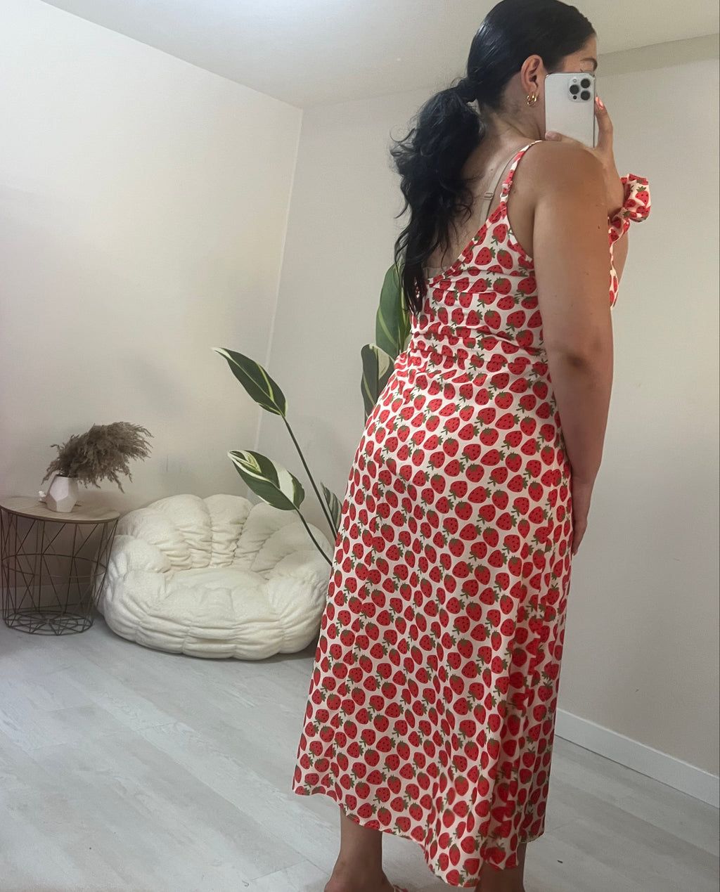 Midi Φόρεμα με print, ζωνάκι μέσης και scrunchy - Μπεζ με φράουλες