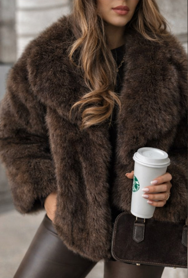 Oversized οικολογική γούνα με φαρδύ γιακά - Καφέ