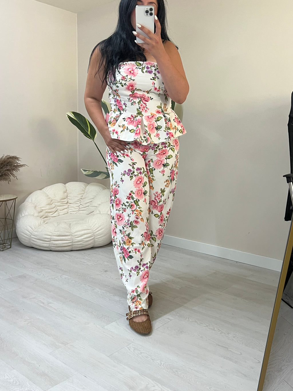 Floral σετ balloon παντελόνι και στράπλες peplum top - Λευκό με ροζ