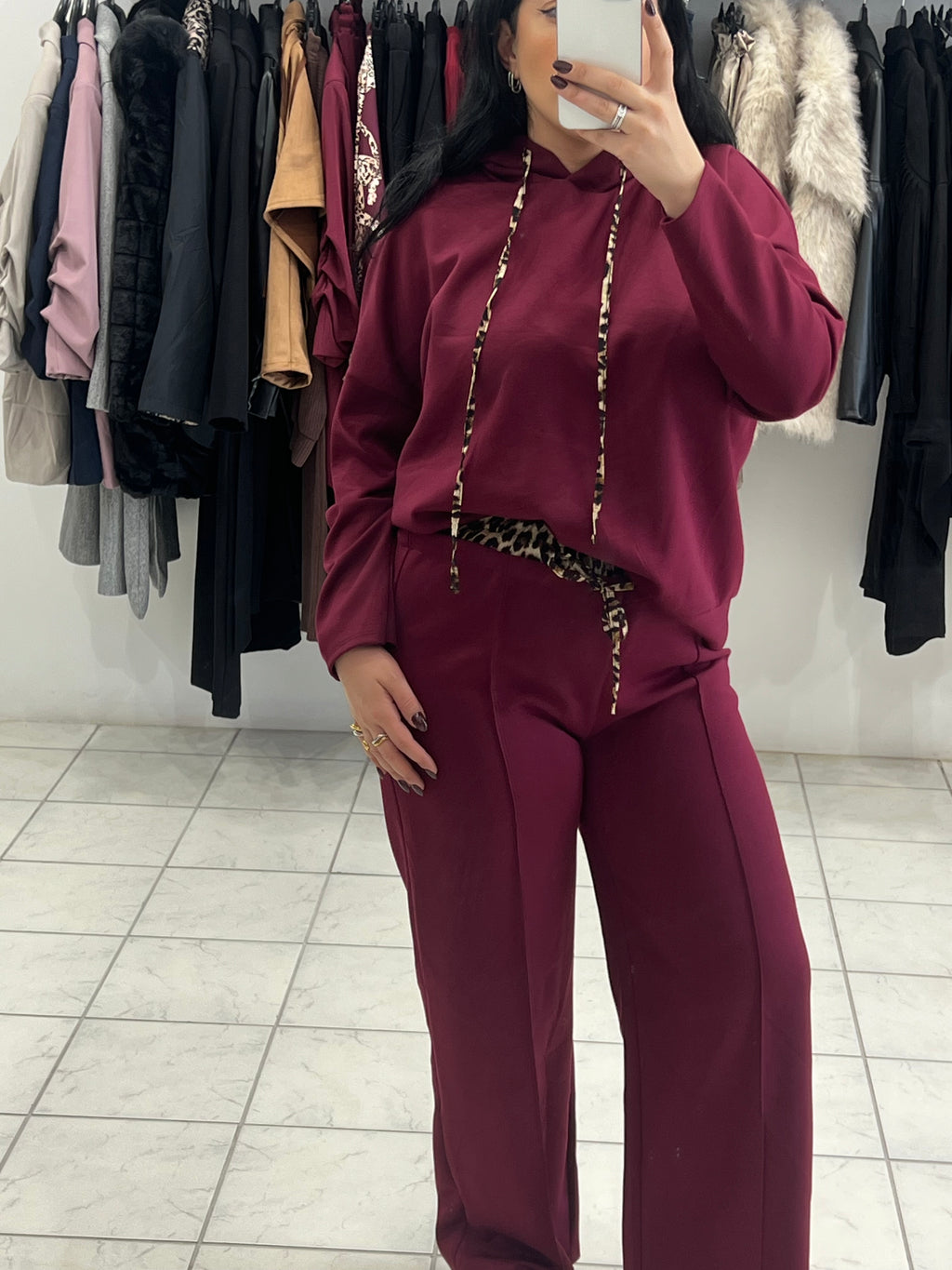 Σετ φούτερ με κουκούλα και παντελόνι με λάστιχο και leopard λεπτομέρειες - Μπορντό