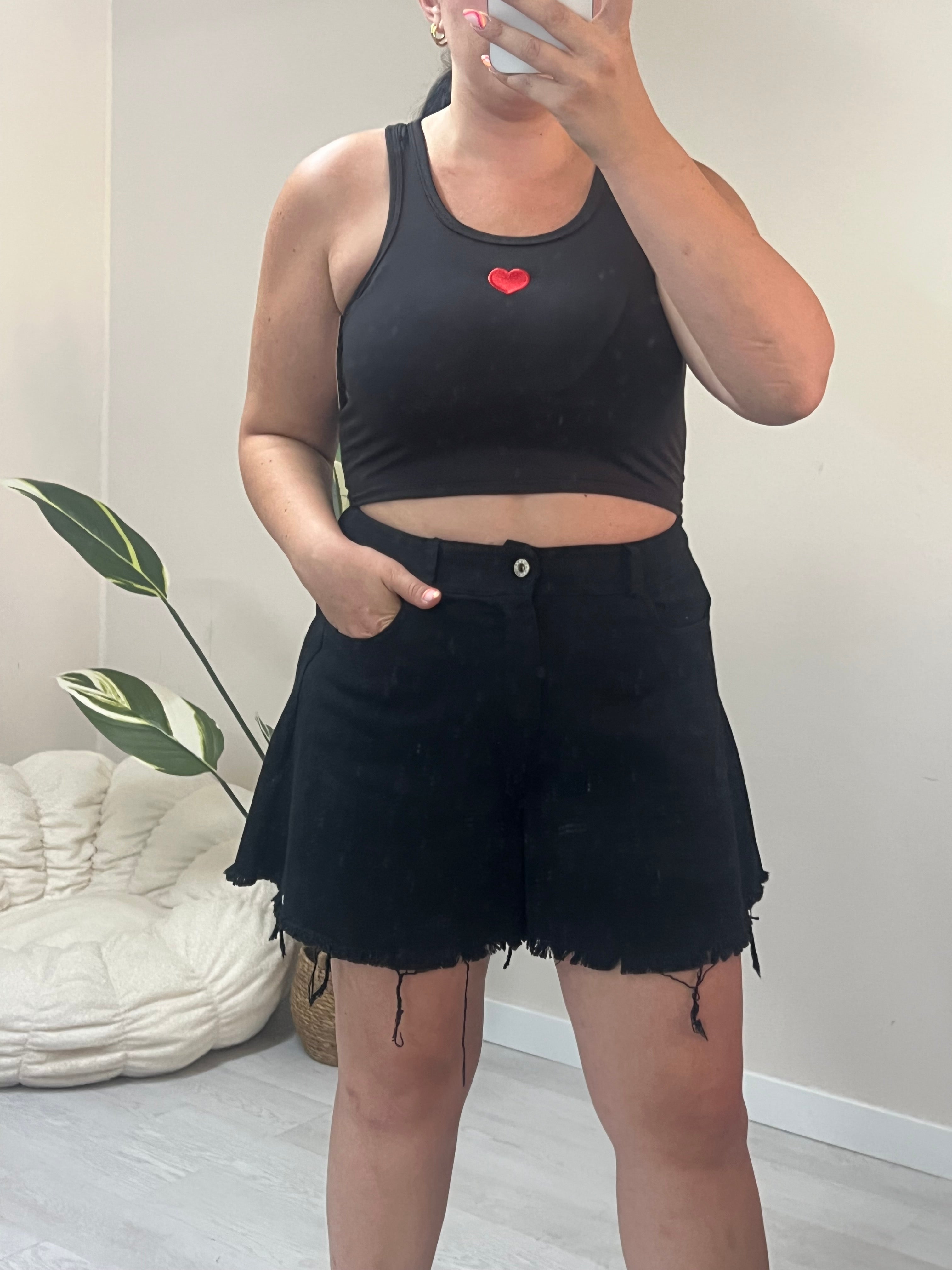 Crop top με καρδιά - Μαύρο