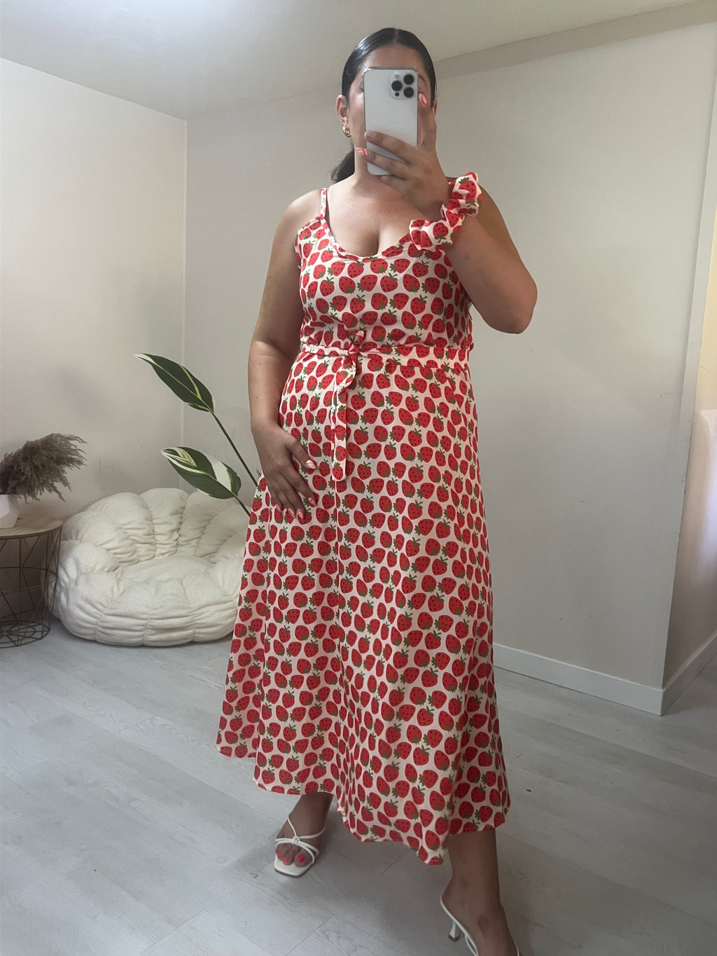 Midi Φόρεμα με print, ζωνάκι μέσης και scrunchy - Μπεζ με φράουλες