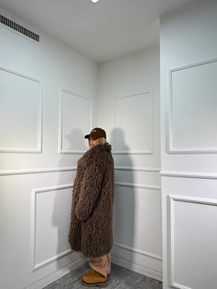 Μακρυά γούνα με μεγάλο γιακά - Σοκολατί