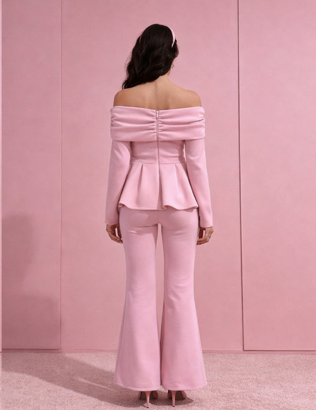 Σετ μπλούζα off-shoulder με βολάν και ψηλόμεσο παντελόνι καμπάνα - Ροζ