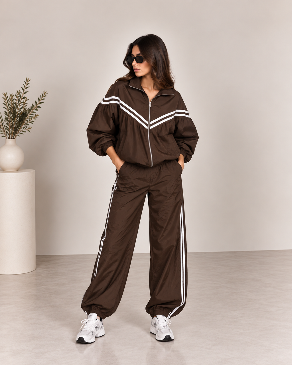 Αντιανεμικό σετ bomber jacket με παντελόνι με λάστιχο στο τελίωμα - Σοκολατί