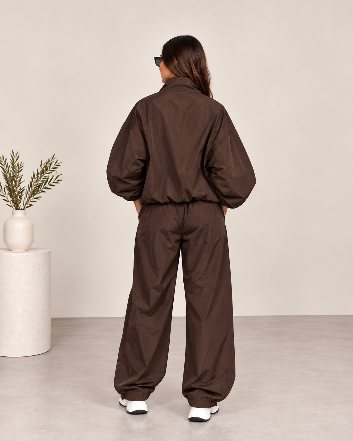 Αντιανεμικό σετ bomber jacket με παντελόνι με λάστιχο στο τελίωμα - Σοκολατί