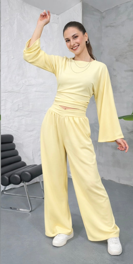 Σετ φόρμας φούτερ crop top και παντελόνι να σε φαρδιά γραμμή - Κίτρινο
