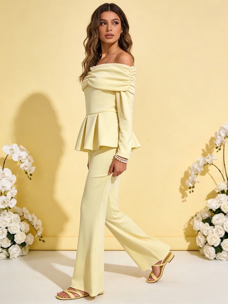Σετ μπλούζα off-shoulder με βολάν και ψηλόμεσο παντελόνι καμπάνα - Κίτρινο
