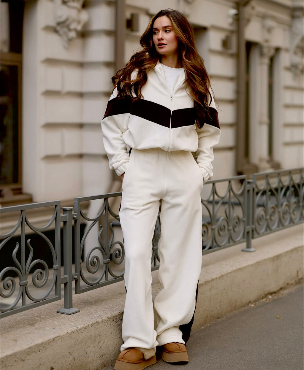 Σετ φόρμα ζακέτα με παντελόνα και σχέδιο με ρίγα - Λευκό