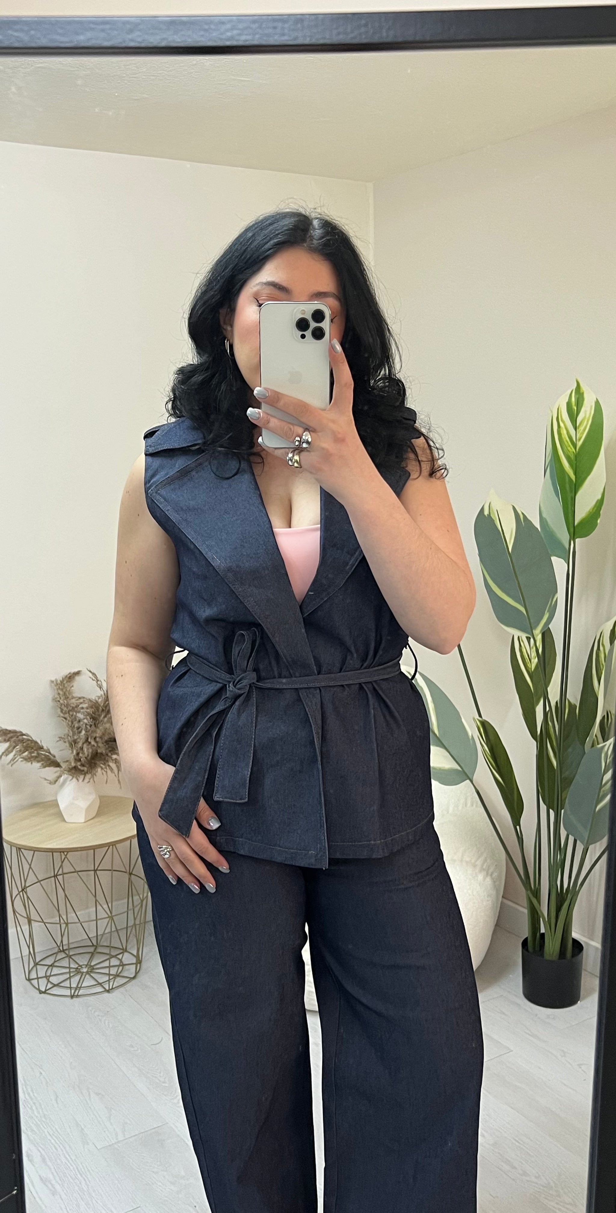 Denim σετ γιλέκο με ζώνη & παντελόνι σε wide leg γραμμή