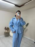 Denim καμπαρντινέ σετ σακάκι με ζώνη και παντελόνι με κουμπί - Γαλάζιο