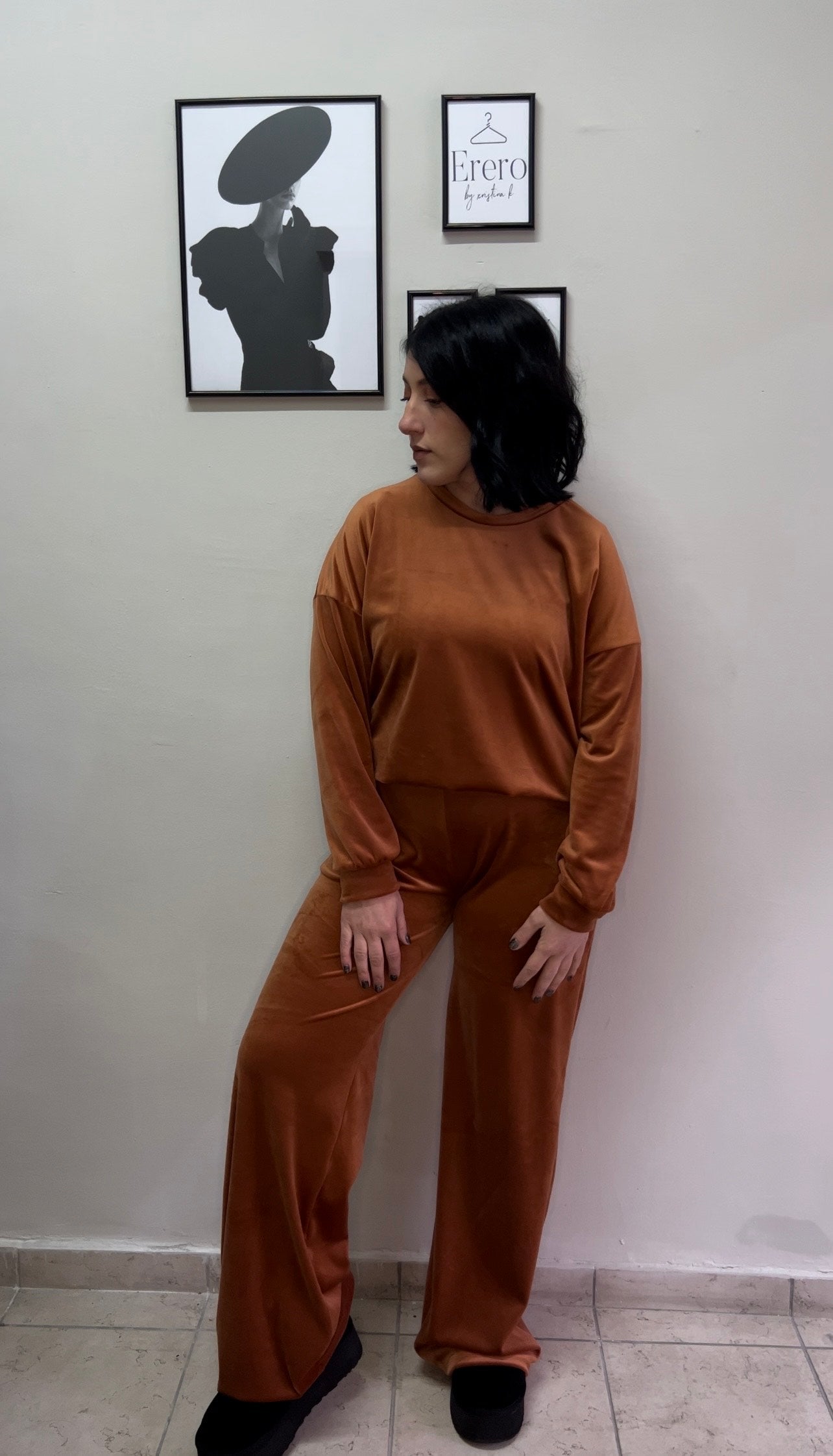 Velvet set μπλούζα και παντελόνι σε ίσια γραμμή - Εκάι