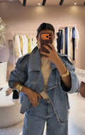 Oversized denim jacket με ασύμμετρο κλείσιμο - Ανοιχτό μπλε