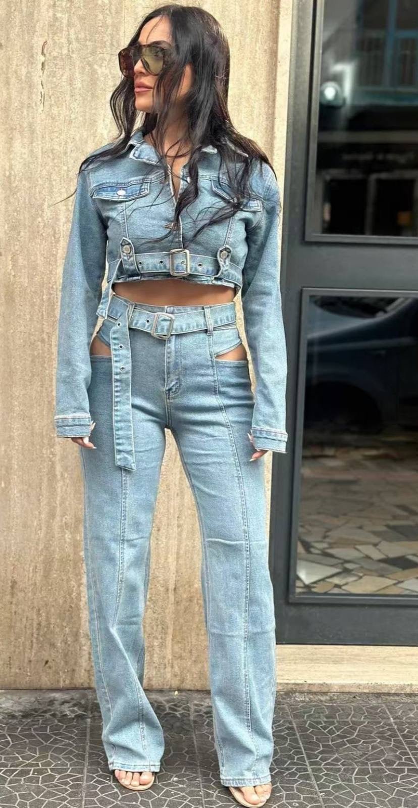 Denim set cropped jacket με ζώνη & ψηλόμεσο cut-out παντελόνι - Light Blue