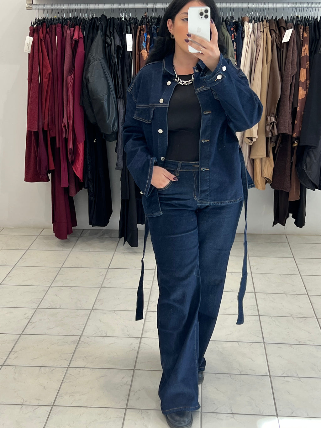 Denim set jacket με ζώνη & παντελόνι σε wide leg γραμμή με τσέπες