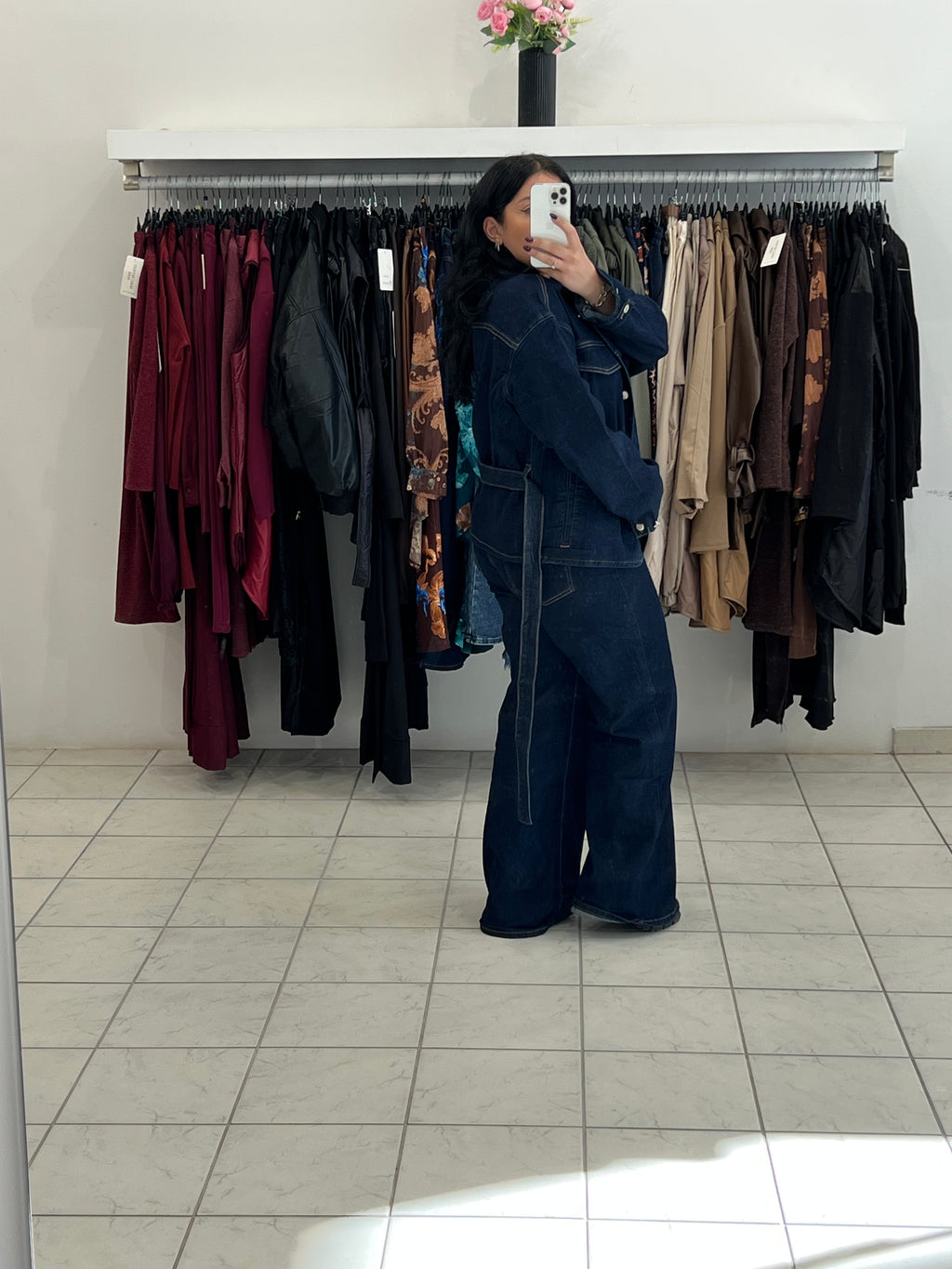 Denim set jacket με ζώνη & παντελόνι σε wide leg γραμμή με τσέπες