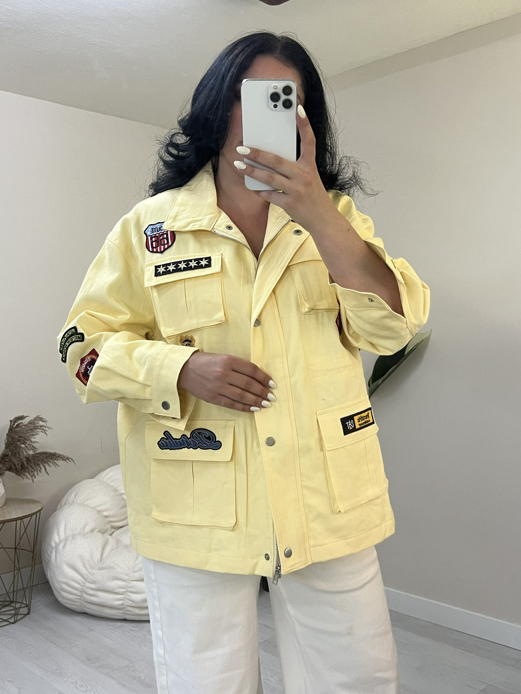 Denim jacket με ραμμένα σχέδια - Κίτρινο