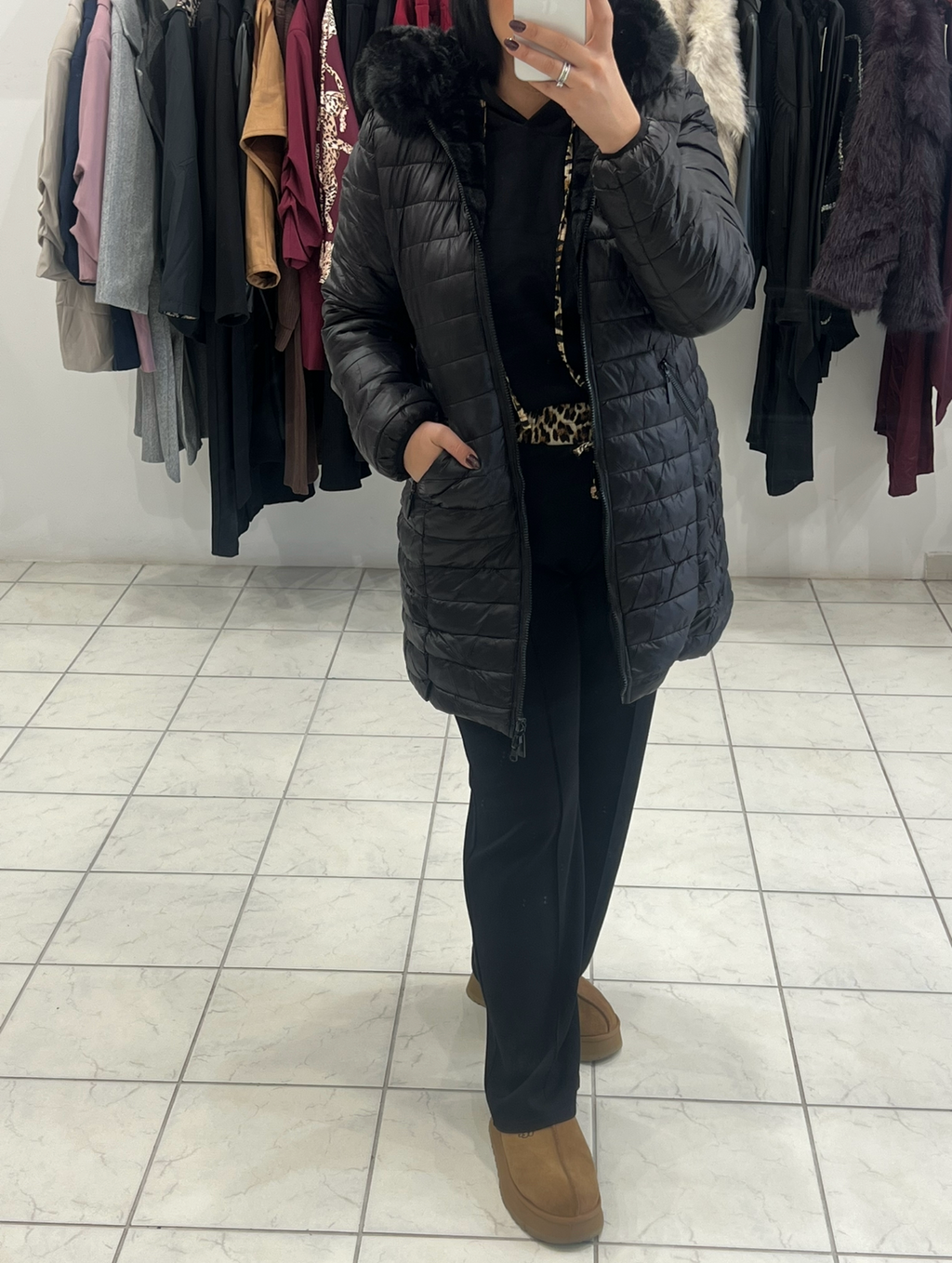 Μπουφάν διπλής όψης, μπουφάν από την μία πλευρά, γούνα από την δεύτερη - Μαύρο