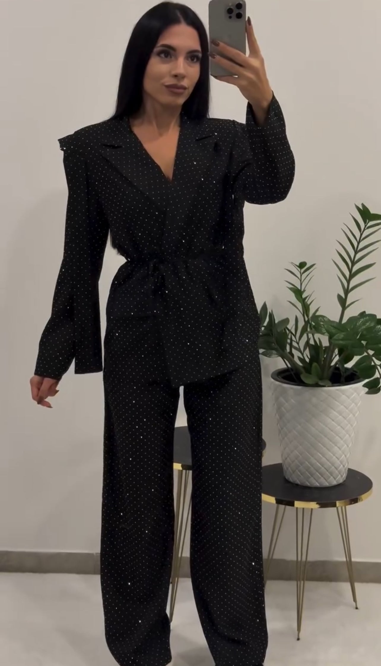 Σετ κοστούμι με στρας, δετό σακάκι και παντελόνι σε ίσια γραμμή - Μαύρο