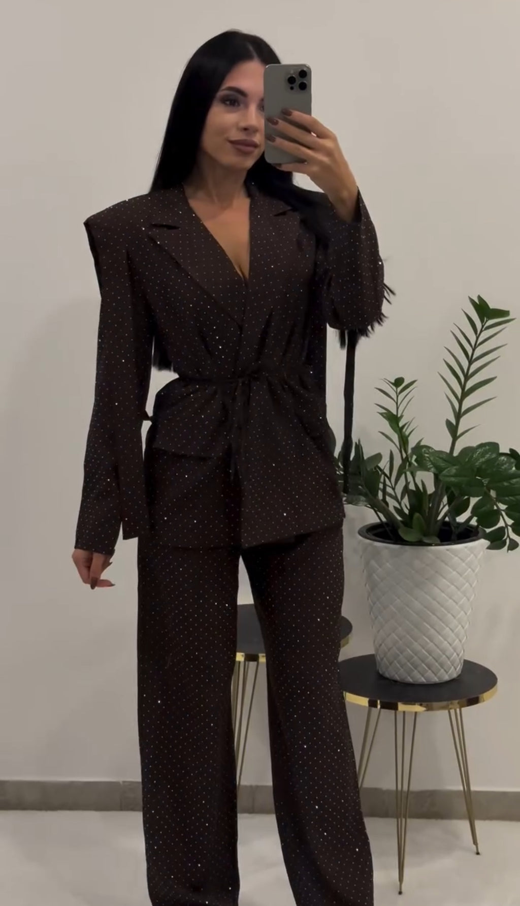 Σετ κοστούμι με στρας, δετό σακάκι και παντελόνι σε ίσια γραμμή - Σοκολατί