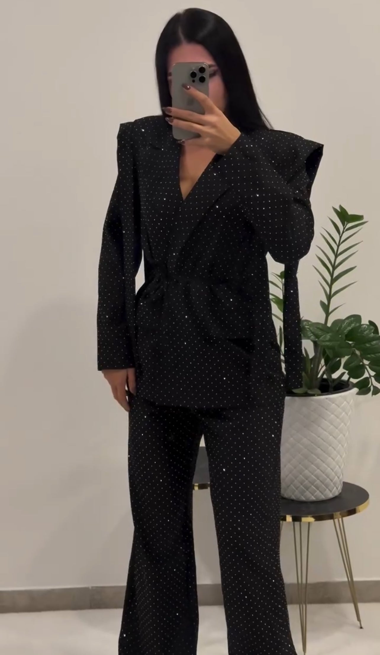 Σετ κοστούμι με στρας, δετό σακάκι και παντελόνι σε ίσια γραμμή - Μαύρο