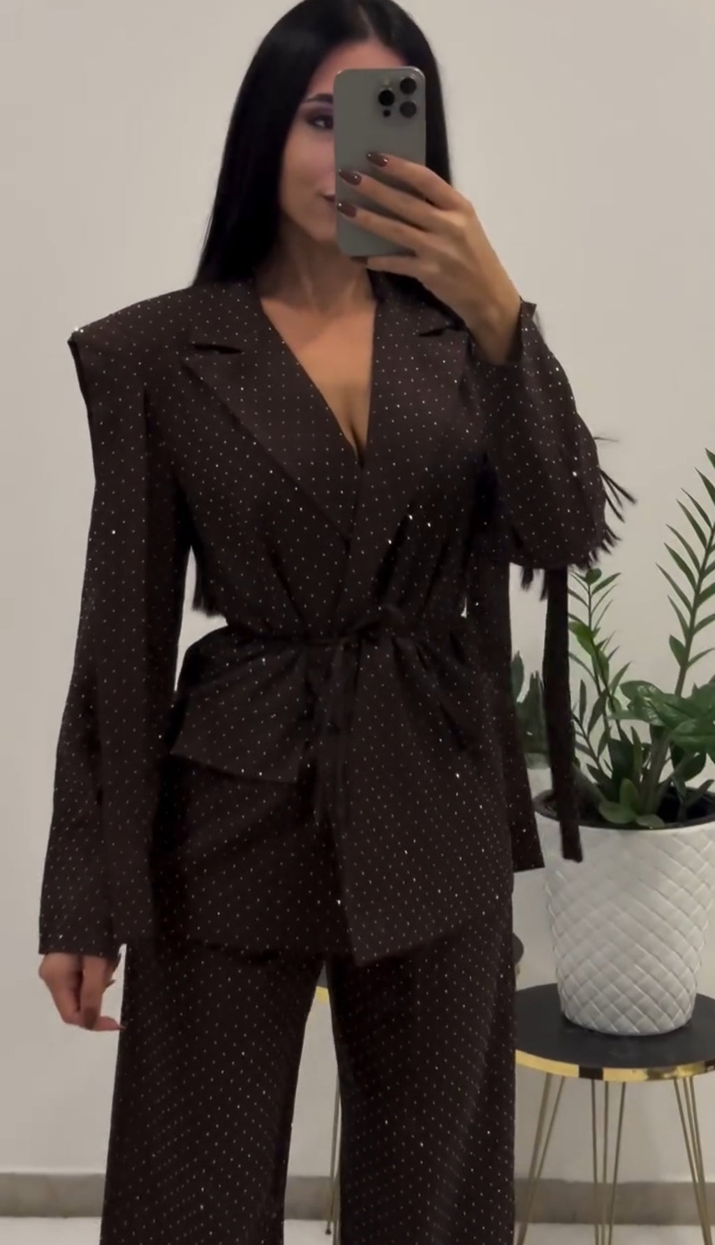 Σετ κοστούμι με στρας, δετό σακάκι και παντελόνι σε ίσια γραμμή - Σοκολατί