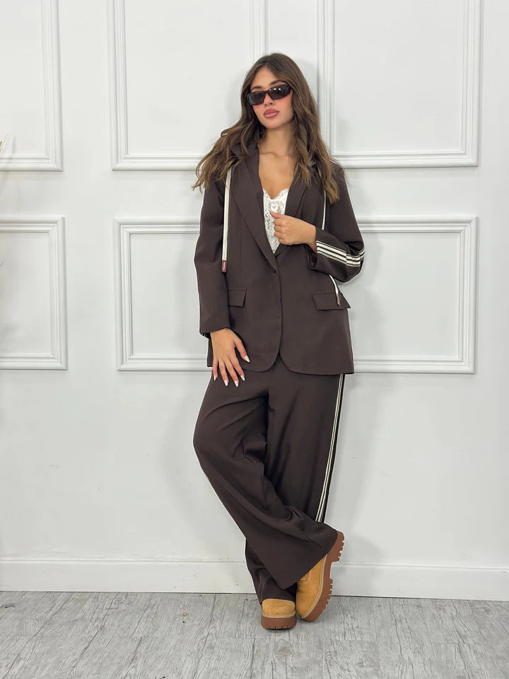 Σετ κοστούμι με ρίγες, oversized σακάκι με κουκούλα φούτερ & wide leg παντελόνι - Σοκολατί