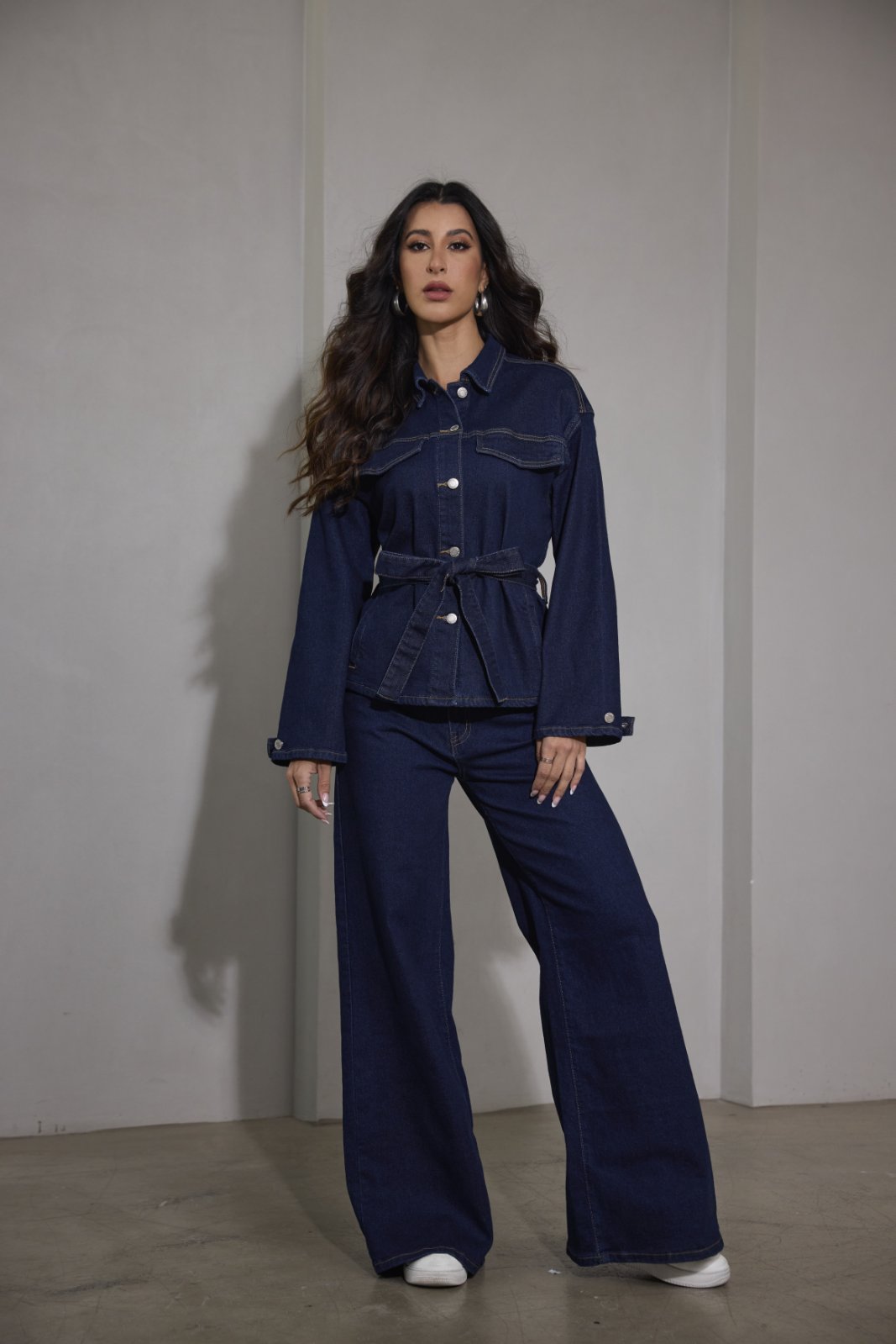 Denim σετ με jacket με ζώνη