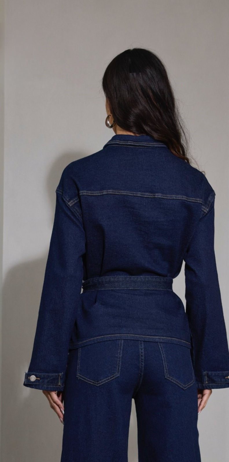 Denim σετ με jacket με ζώνη