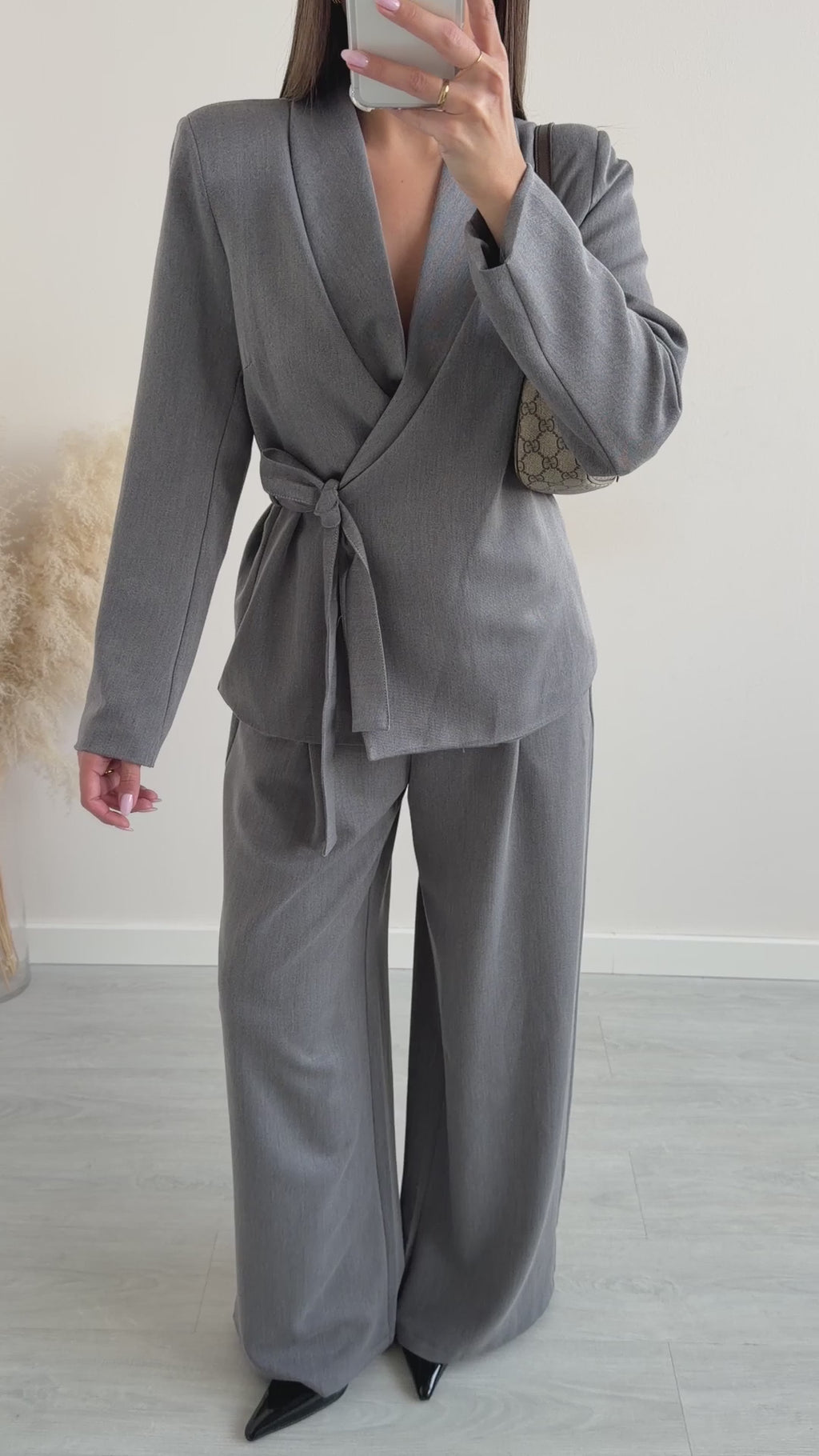 Σετ κοστούμι με δετό σακάκι - Γκρι