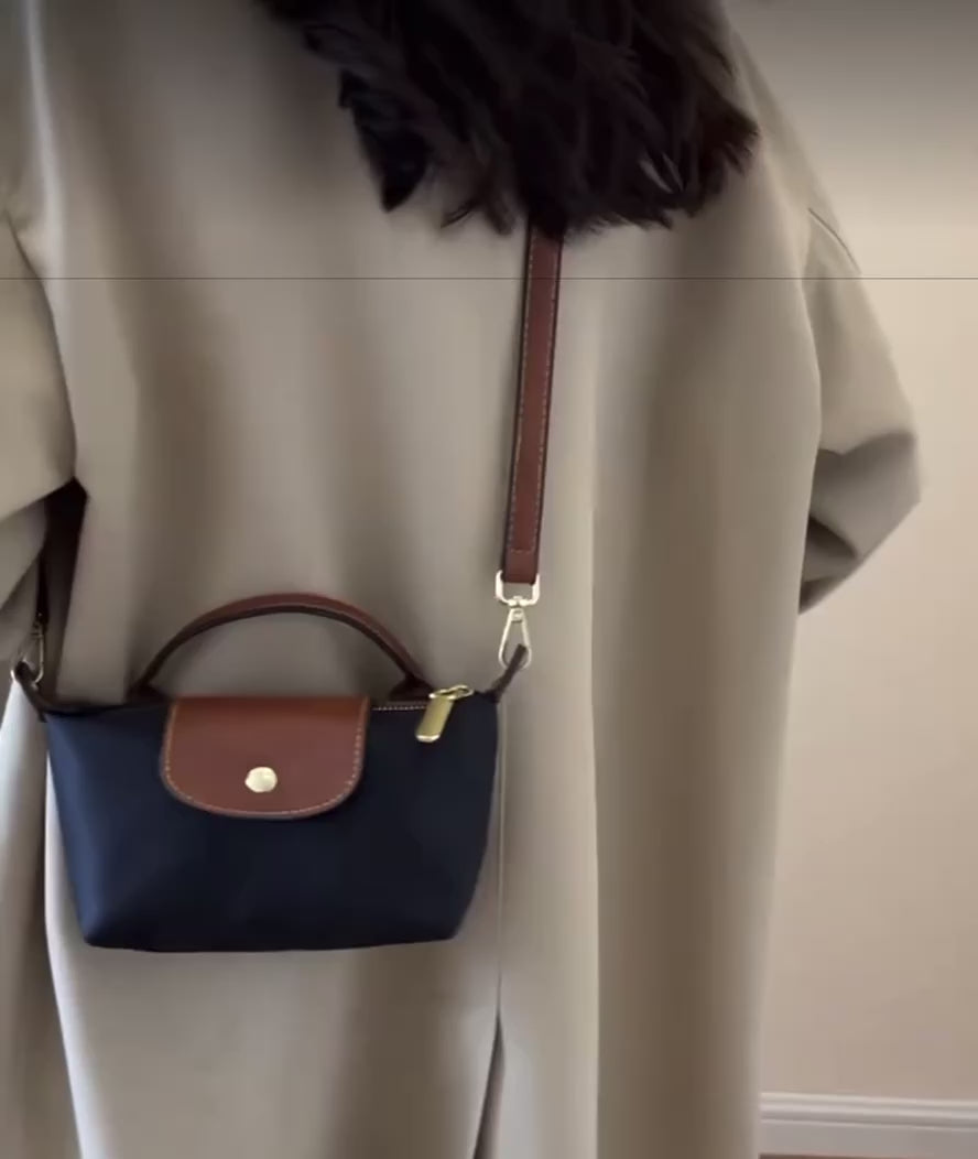 Μίνι τσαντάκι ώμου με χειρολαβή και ρυθμιζόμενο λουράκι