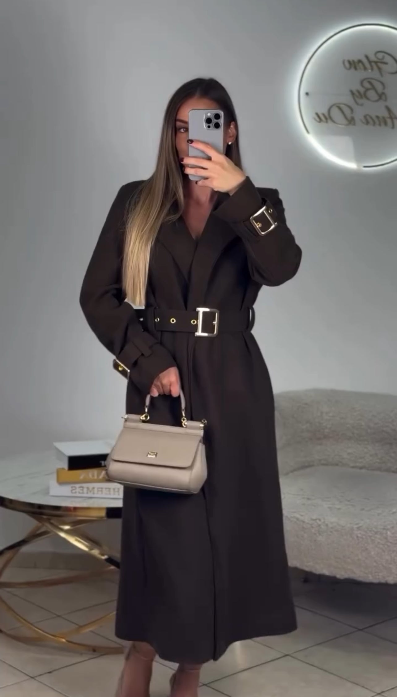 Φοδραρισμένο παλτό με ζώνη - Σοκολατί