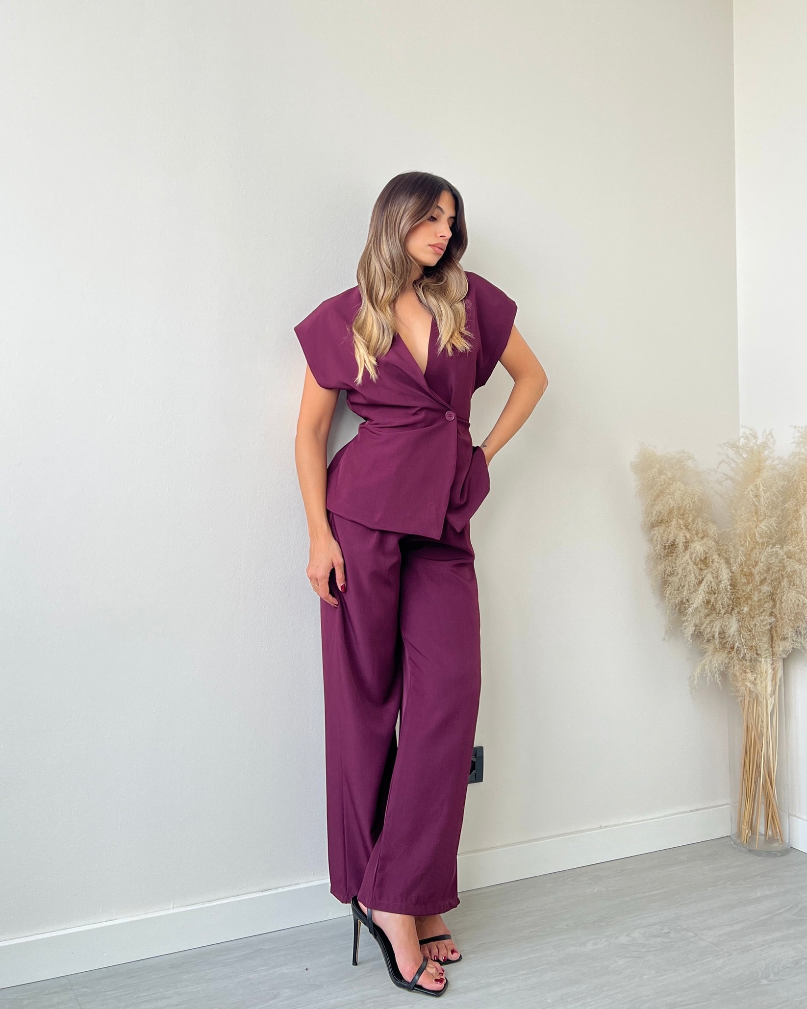 Σετ γιλέκο με κουμπί και ζώνη & παντελόνι με λάστιχο στη μέση - Μπορντό