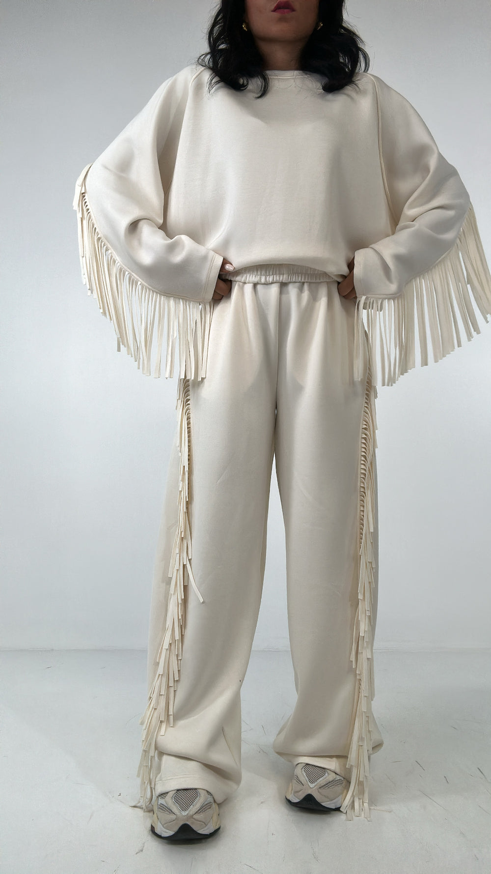 Σετ βουτυρένια φόρμα με διακοσμητικά κρόσσια - Μπεζ